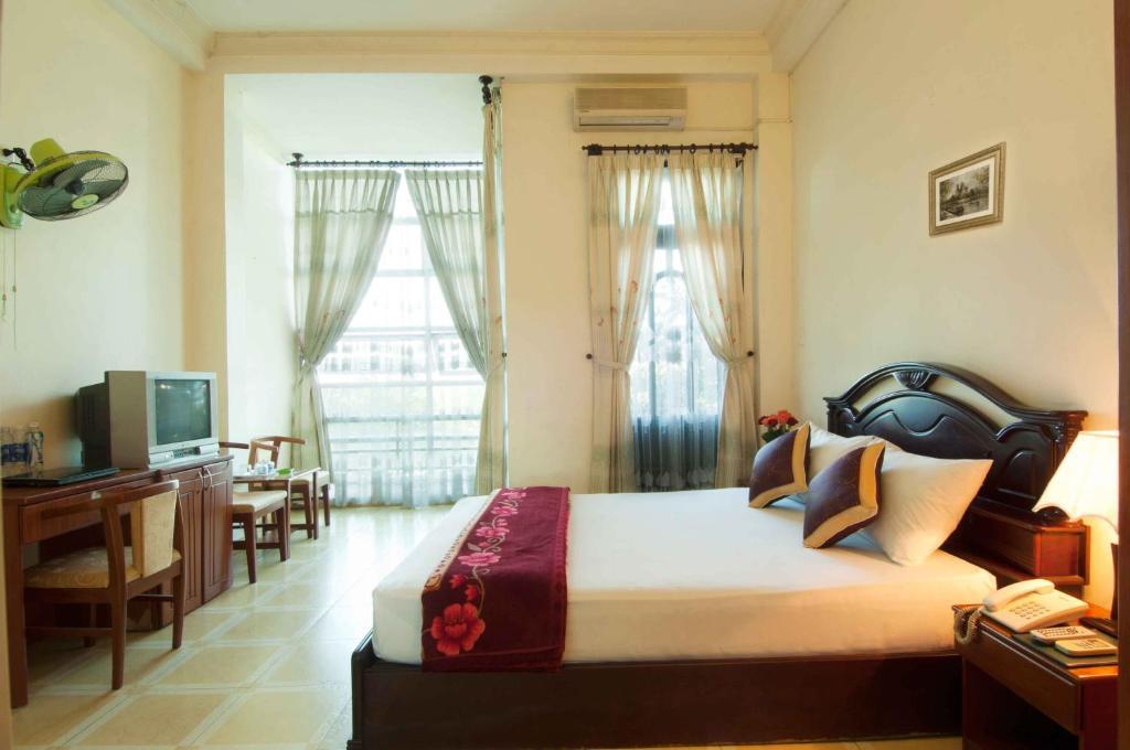 Ha Binh Hotel & Motel Дананг Экстерьер фото